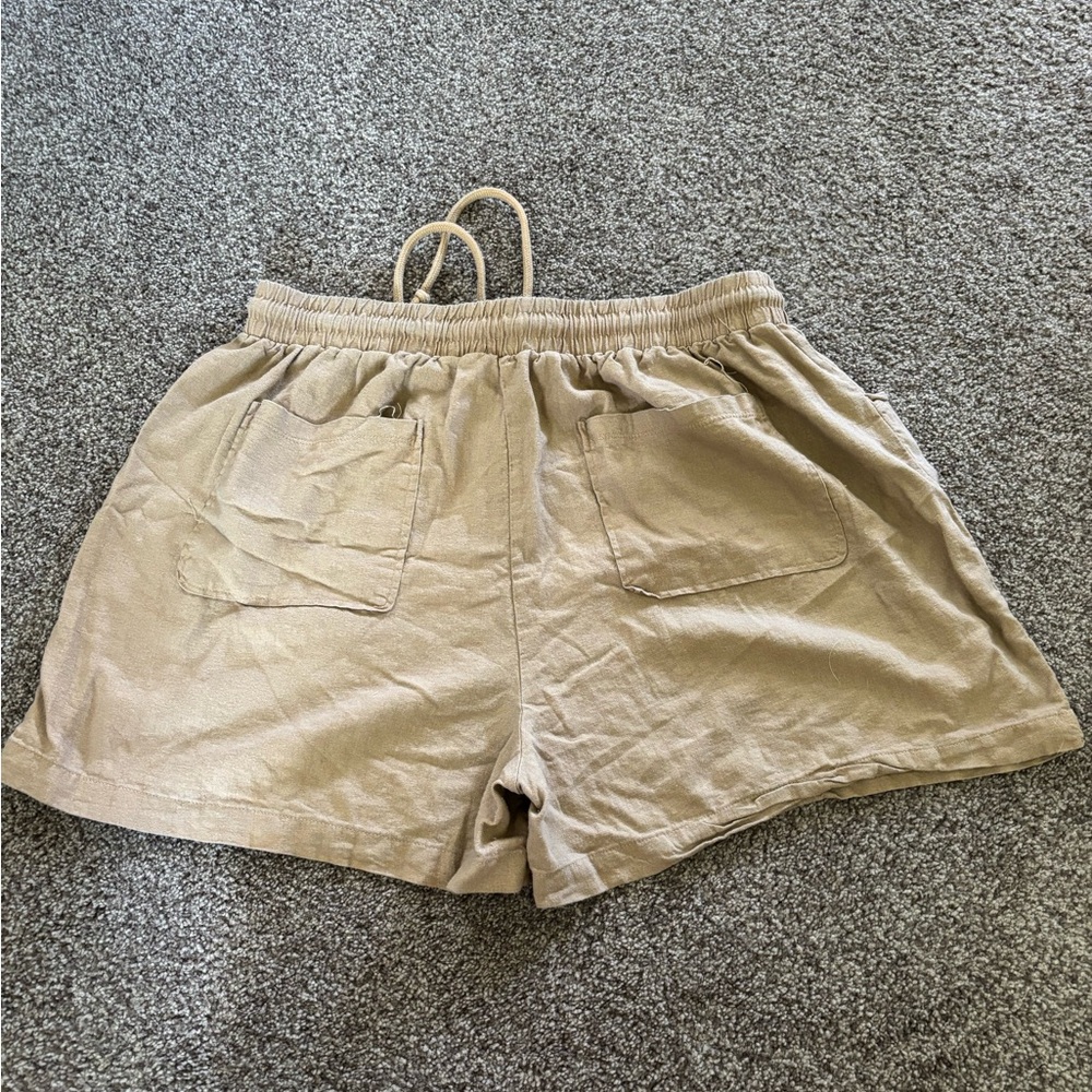 Casual Women's Tan Cargo Shorts